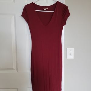Maroon Form Fitting V-neck Dress